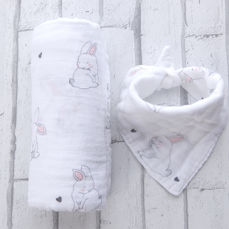 Mussola coniglietto abbinata al bavaglino regolabile perfetta per bambino e neonato